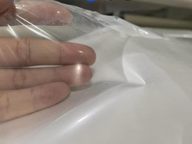 贊晨耐水解耐磨TPU防水透濕膜環(huán)?；瘖y袋醫(yī)療用品復(fù)合布料貼合膜